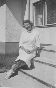 Tellervo nuorena hammaslääkärinä Taivassalossa 