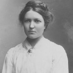 Auli nuorena neitona (ei ihme, että Hannes ihastui)