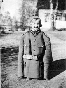 Nuori luutnatti syyskesällä 1941