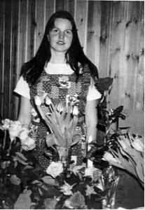 Soile 18-vuotissyntymäpäivänään: Ystäviltä saamiensa kukkien ja korttien ääressä